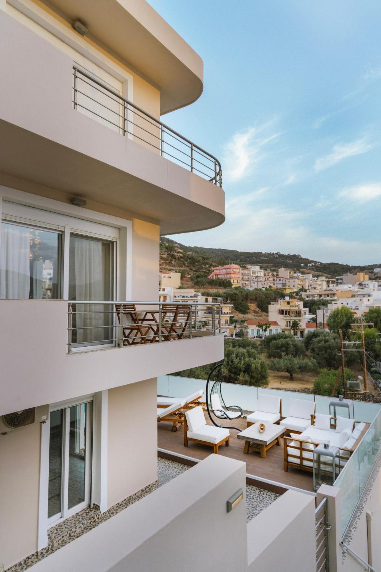 Limani Lux Apartments Karpathos Town  Exterior photo